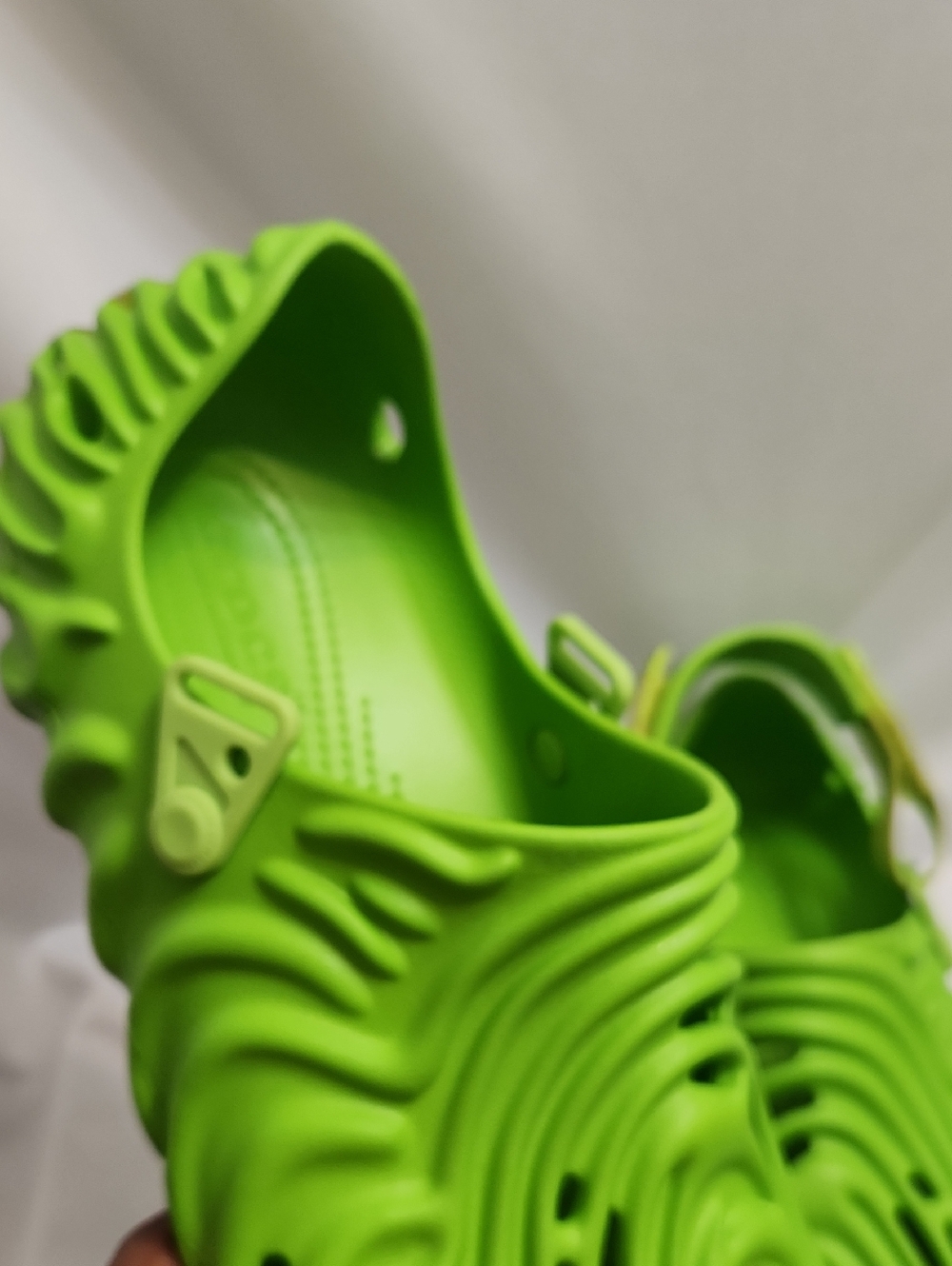 CROCS Pollex Clogs X Salehe Bembury Green Crocodile Shoes (M Size 12) - Picture 12 of 14